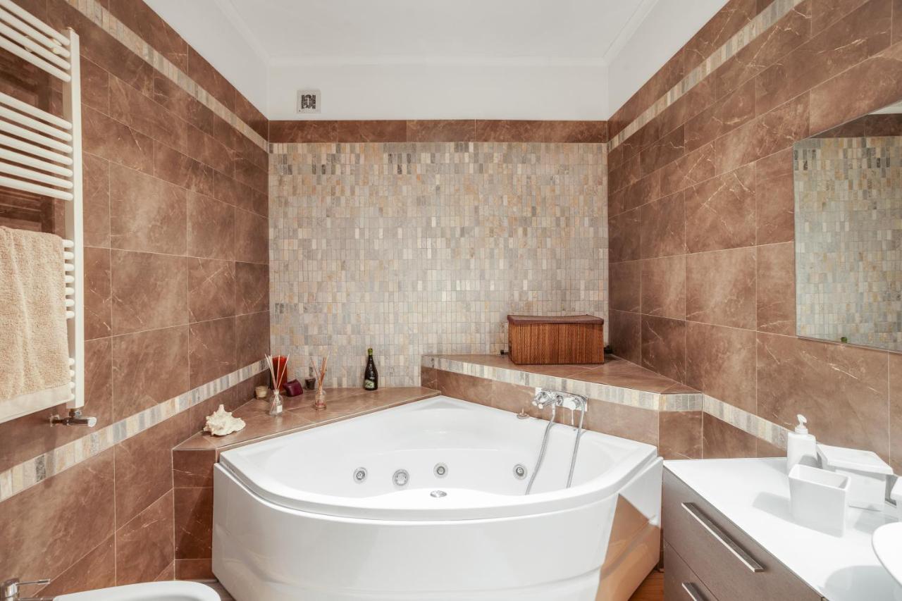 Appartamento *Movies & Books* Stylish House With Jacuzzi Bari Esterno foto