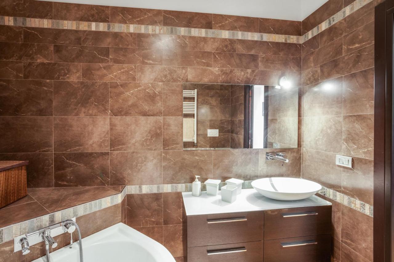 Appartamento *Movies & Books* Stylish House With Jacuzzi Bari Esterno foto
